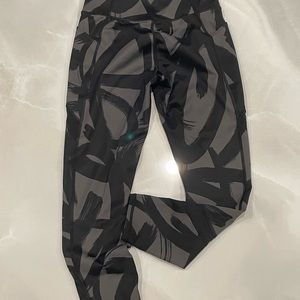 ATHLETA crop compression leggings